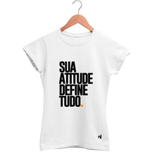 Camiseta Feminina Babylook Atitude Define